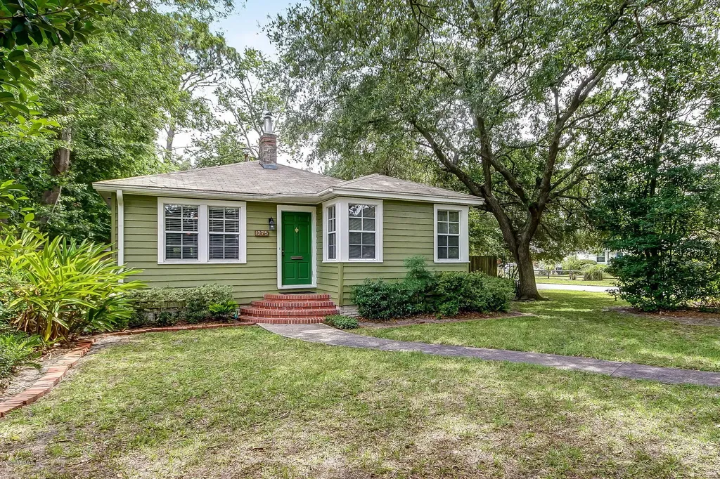 1275 Peachtree Street Jacksonville FL 32207