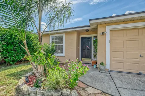 3408 International Village Drive W Jacksonville FL 32277