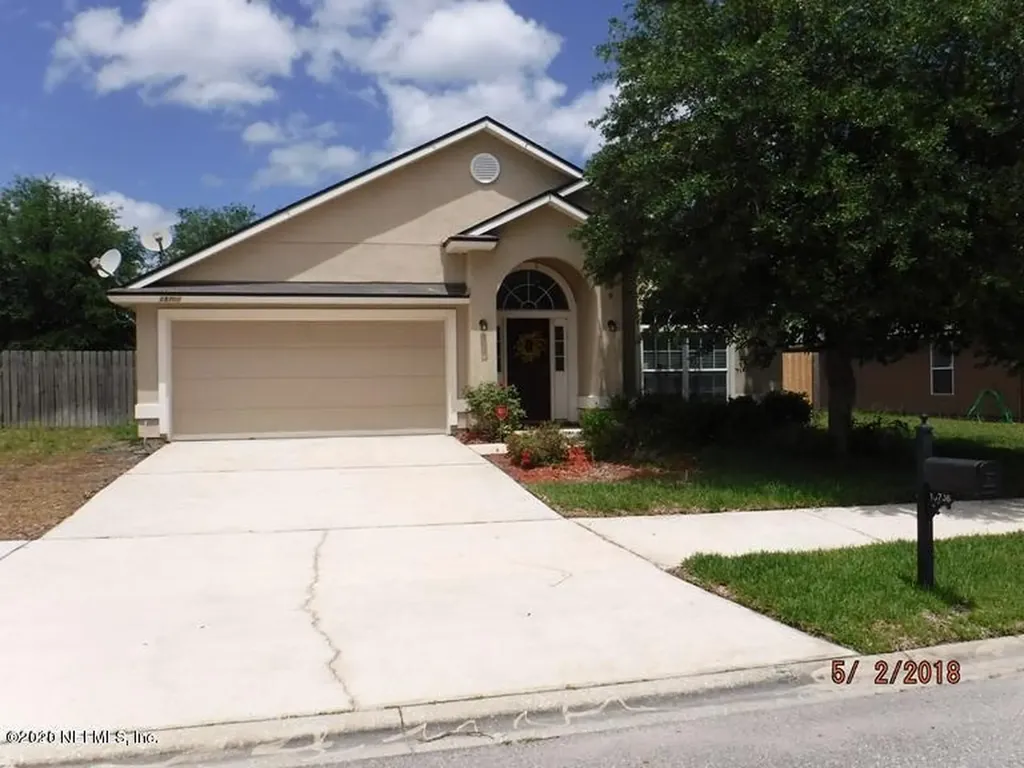 13706 Fish Eagle Drive W Jacksonville FL 32226