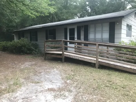 880 Branscomb Road Green Cove Springs FL 32043