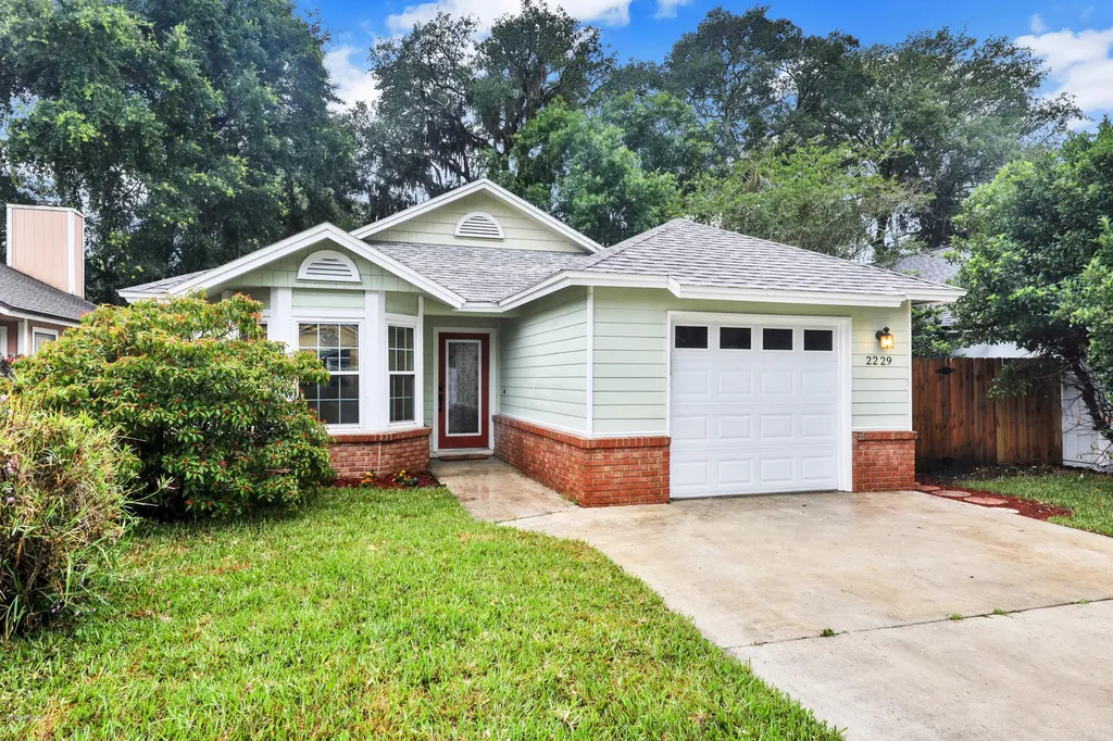 2229 Destine Lane Jacksonville FL 32233