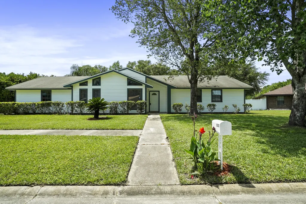 8382 Cinnamon Court Jacksonville FL 32244