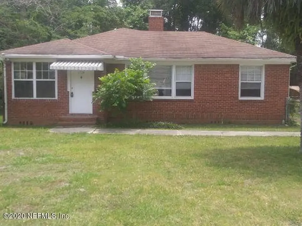 1734 Orlando Circle S Jacksonville FL 32207