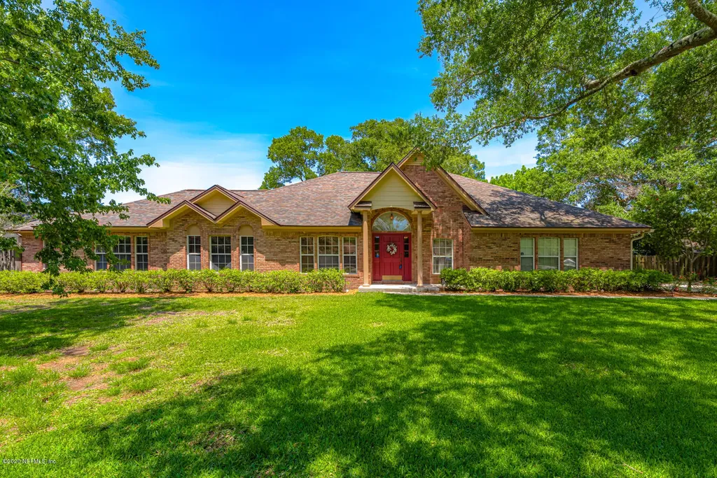 1222 Signal Point Drive Jacksonville FL 32225