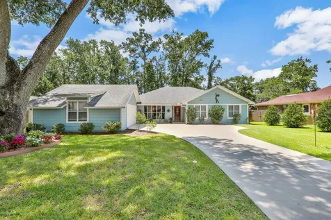 3328 Hidden Lake Drive W Jacksonville FL 32216