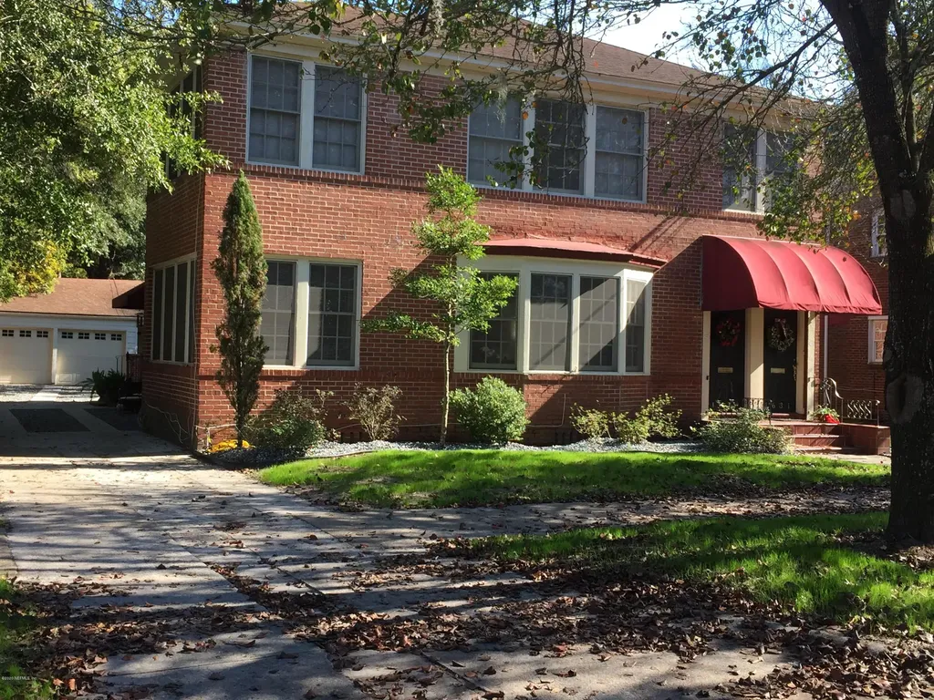 1631 Belmonte Avenue Jacksonville FL 32207