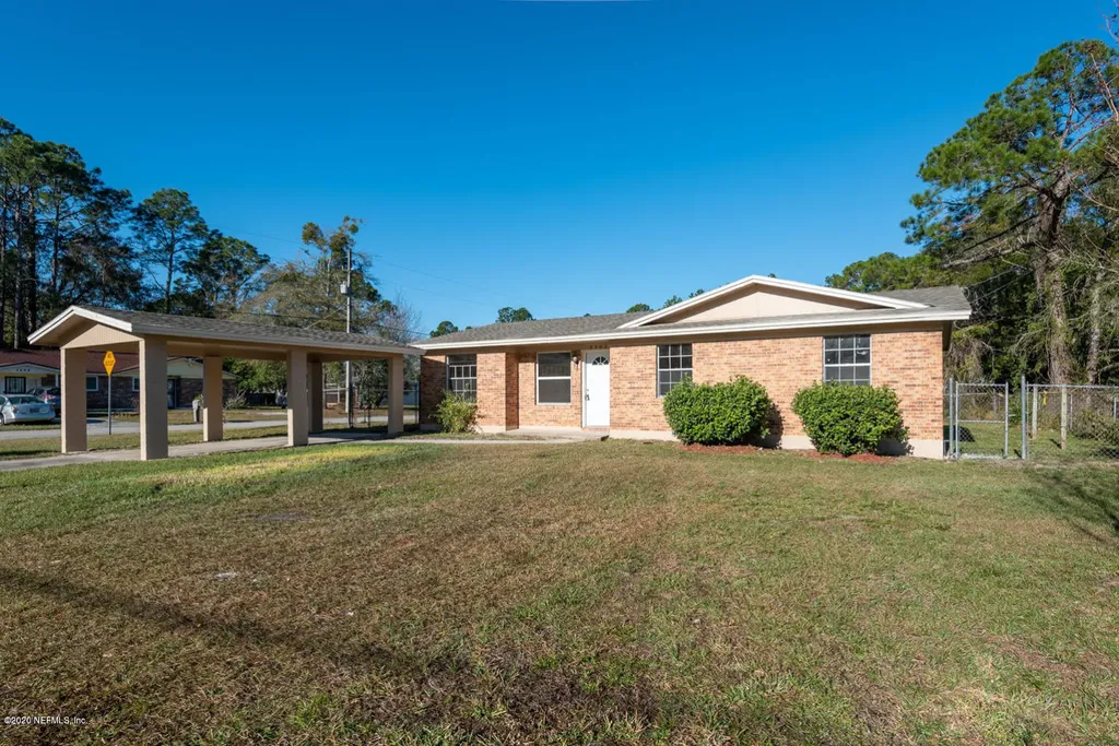 8302 Gullege Drive Jacksonville FL 32219