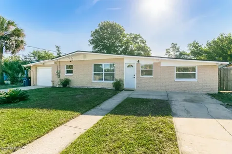 3233 Red Oak Drive Jacksonville FL 32277