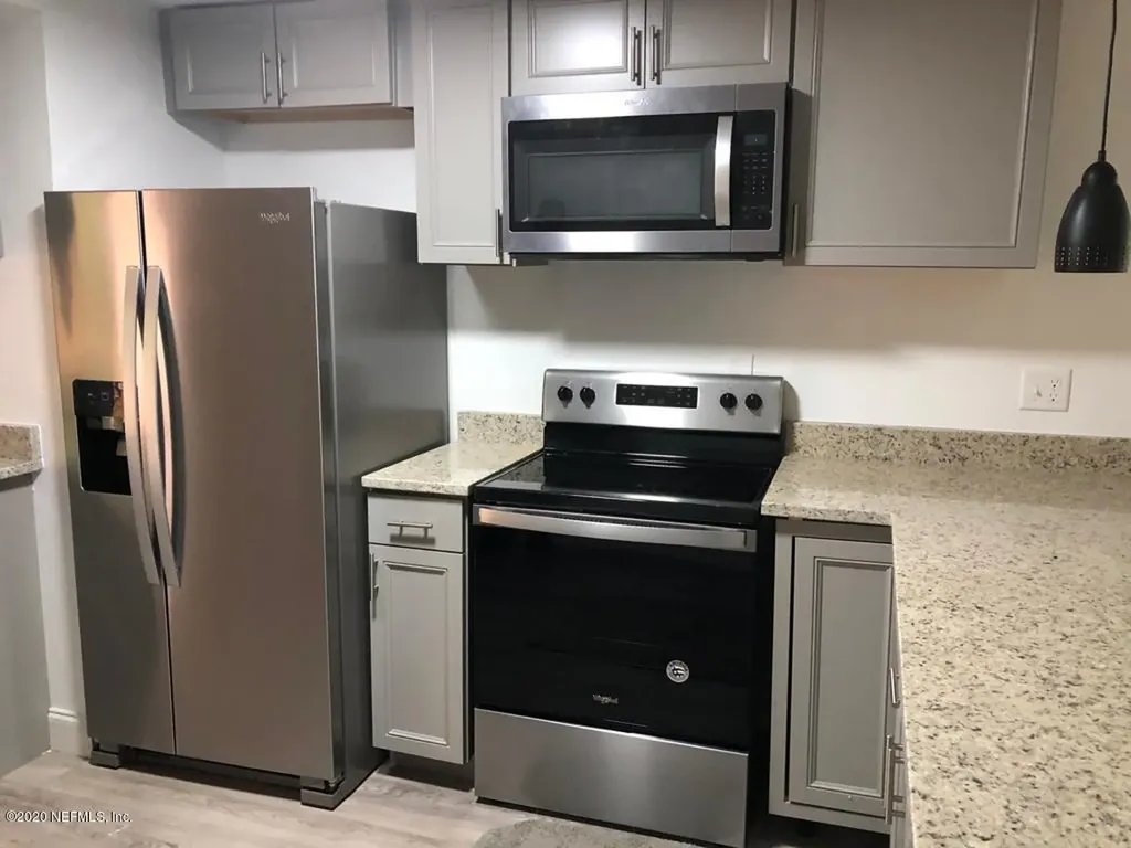 2851 Myrtis Road Jacksonville FL 32218