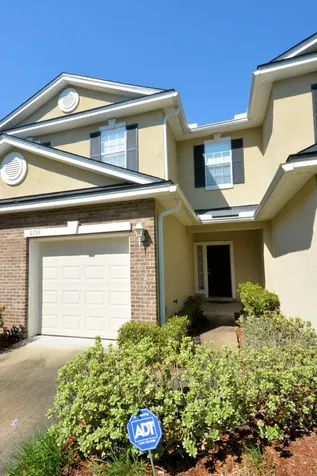 8707 Ribbon Falls Lane Jacksonville FL 32244