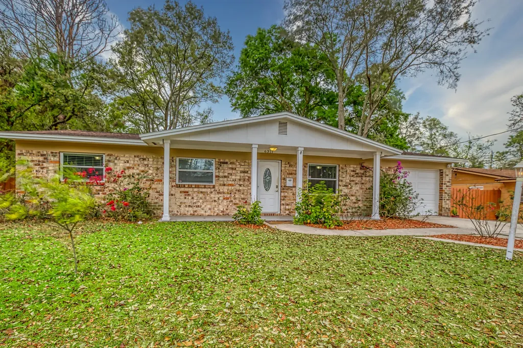 6311 Simca Drive Jacksonville FL 32277