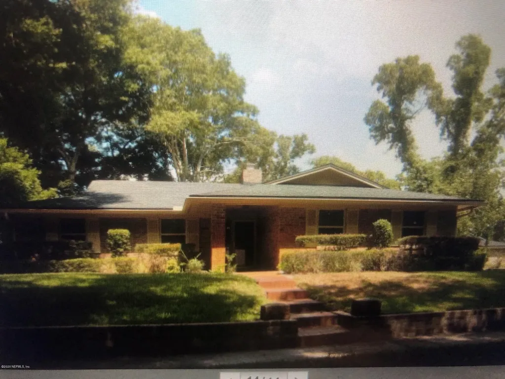 3919 Gumwood Drive W Jacksonville FL 32277