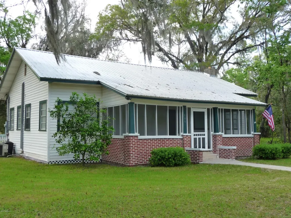 135 Price Street Palatka FL 32177