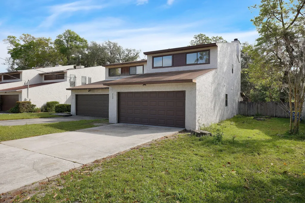 739 Egret Bluff Lane Jacksonville FL 32211