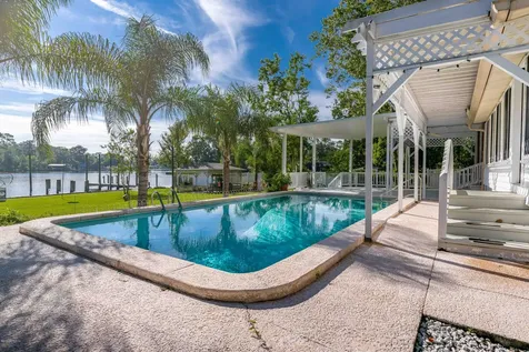 2395 Cedar Shores Circle Jacksonville FL 32210