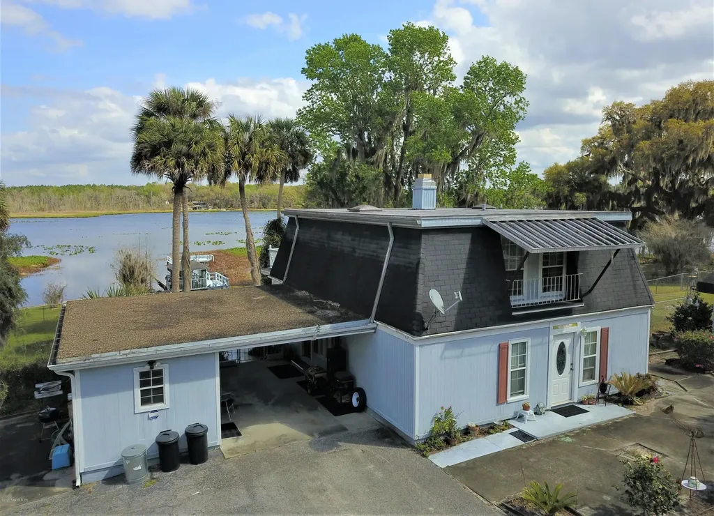194 Little Orange Lake Drive Hawthorne FL 32640