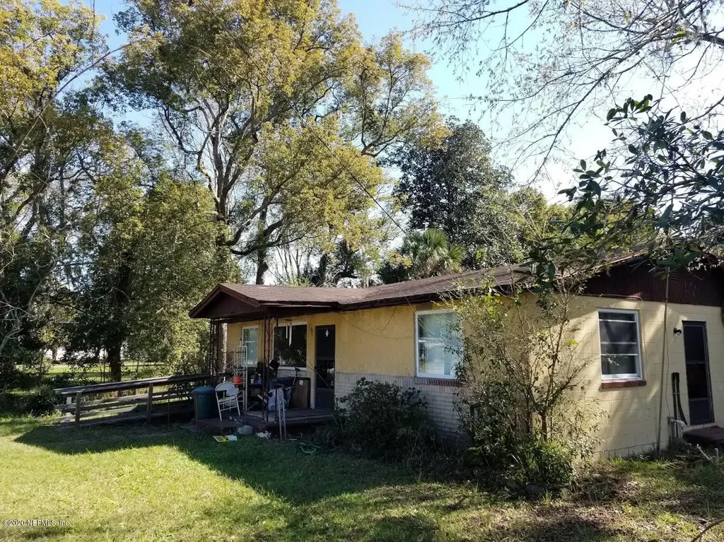 609 Martin Luther King Jr Boulevard Green Cove Springs FL 32043