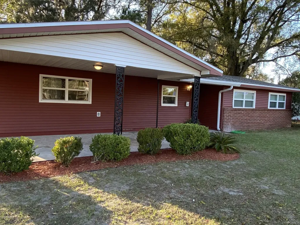 472 SE Golf Club Avenue Lake City FL 32025