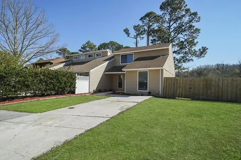 1823 Oak Water Drive Jacksonville FL 32225