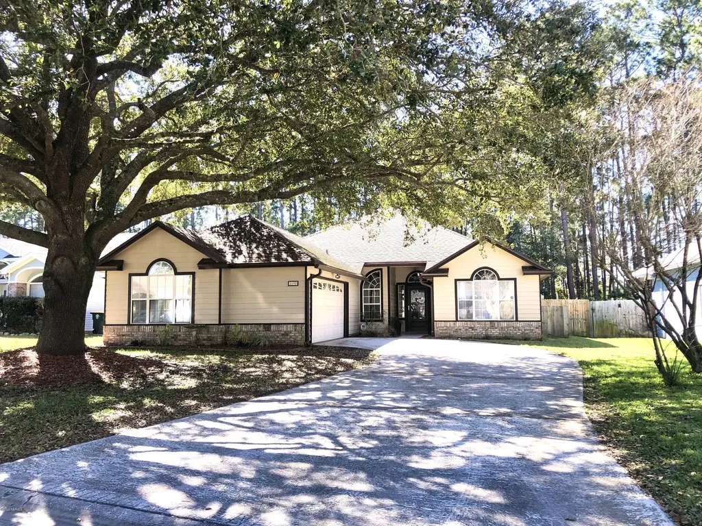 2192 Longly Green Court Jacksonville FL 32246