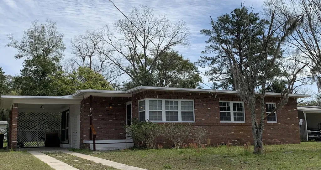 2923 Alonso Road Jacksonville FL 32216