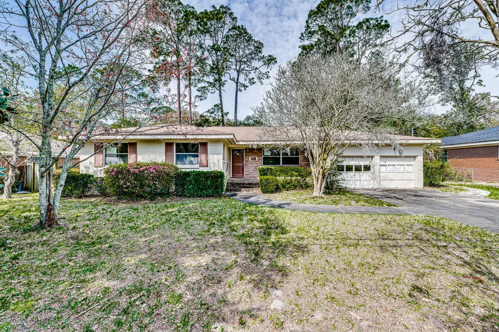 7044 San Sabastian Avenue Jacksonville FL 32217