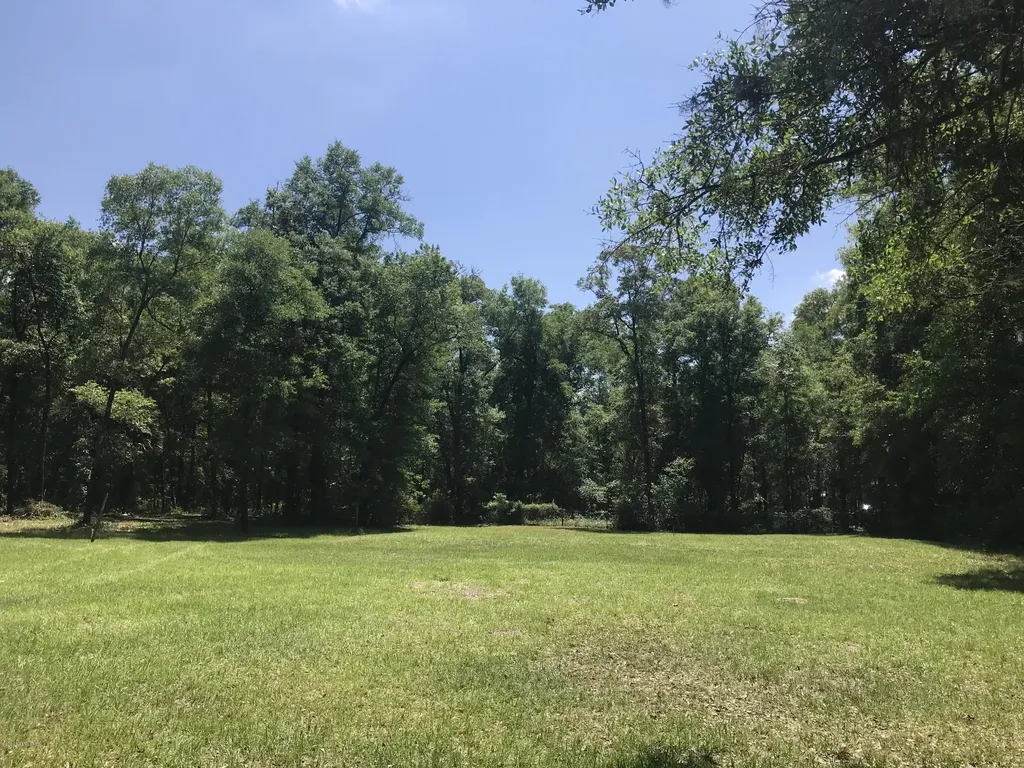 2048 SW Elim Church Road Fort White FL 32038