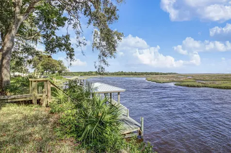 15435 Cape Drive N Jacksonville FL 32226