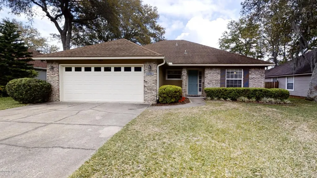 1585 Crabapple Cove Court N Jacksonville FL 32225