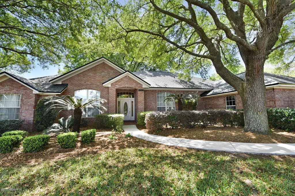 12540 Mission Hills Circle N Jacksonville FL 32225