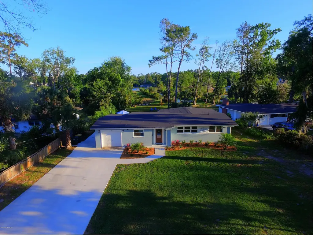 1207 Nightingale Court Jacksonville FL 32216