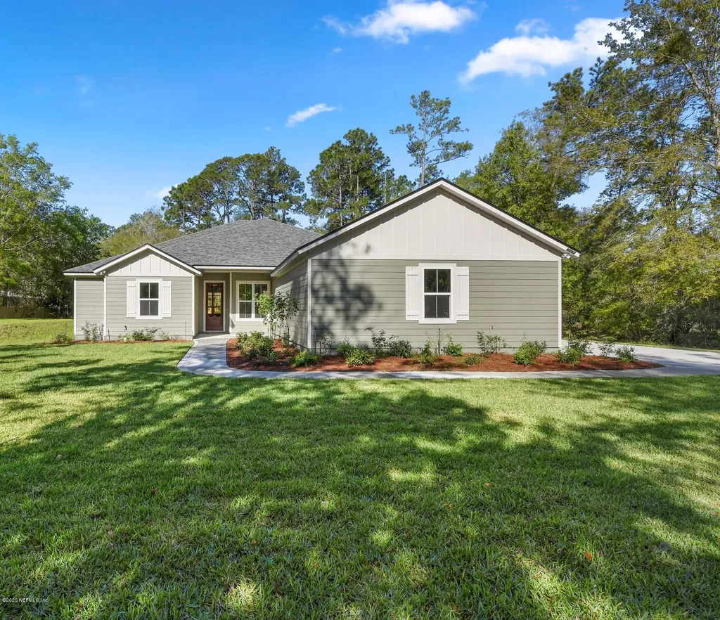 8537 County Road 13 N St. Augustine FL 32092
