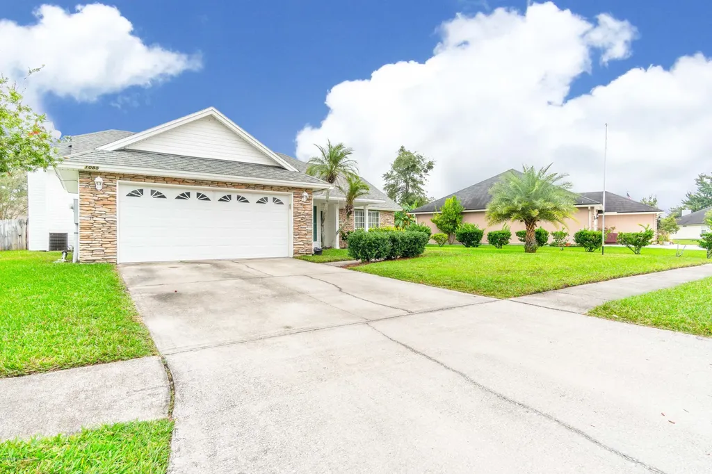 1085 Seattle Slew Lane Jacksonville FL 32218