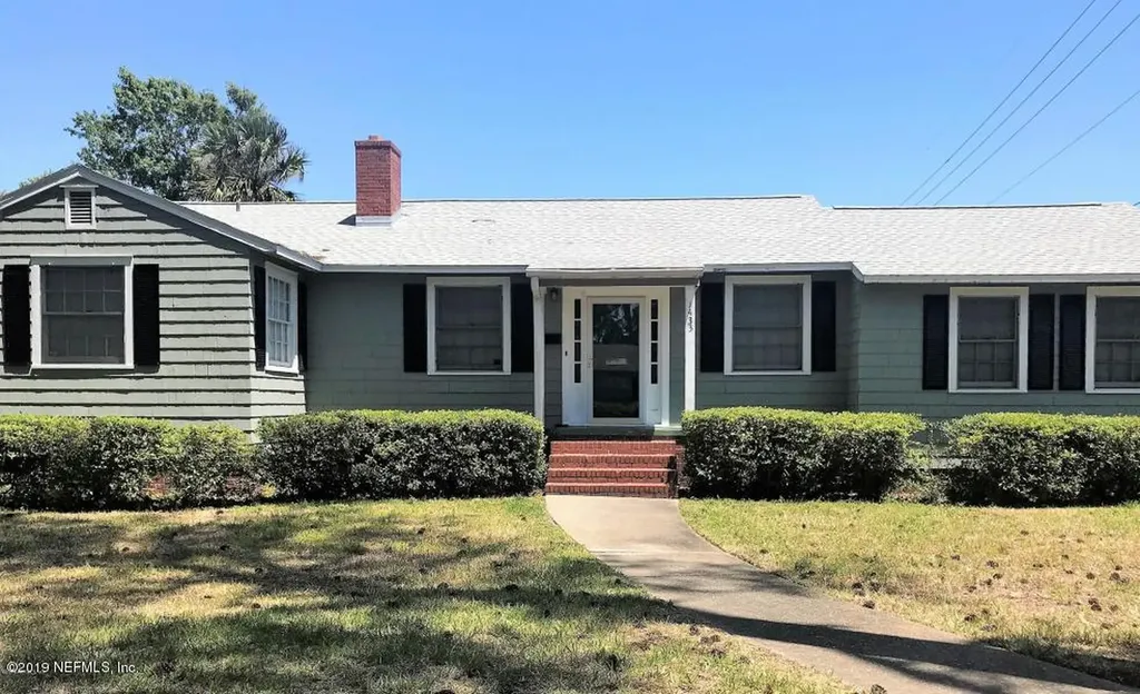 1433 Pinetree Road Jacksonville FL 32207