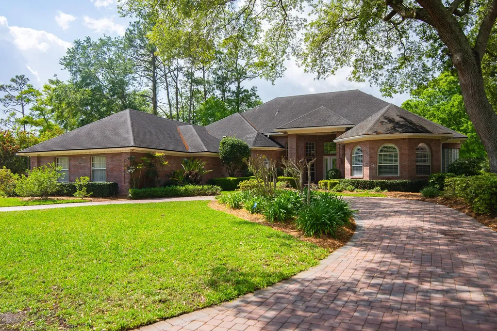 7852 Woodsdale Lane Jacksonville FL 32256