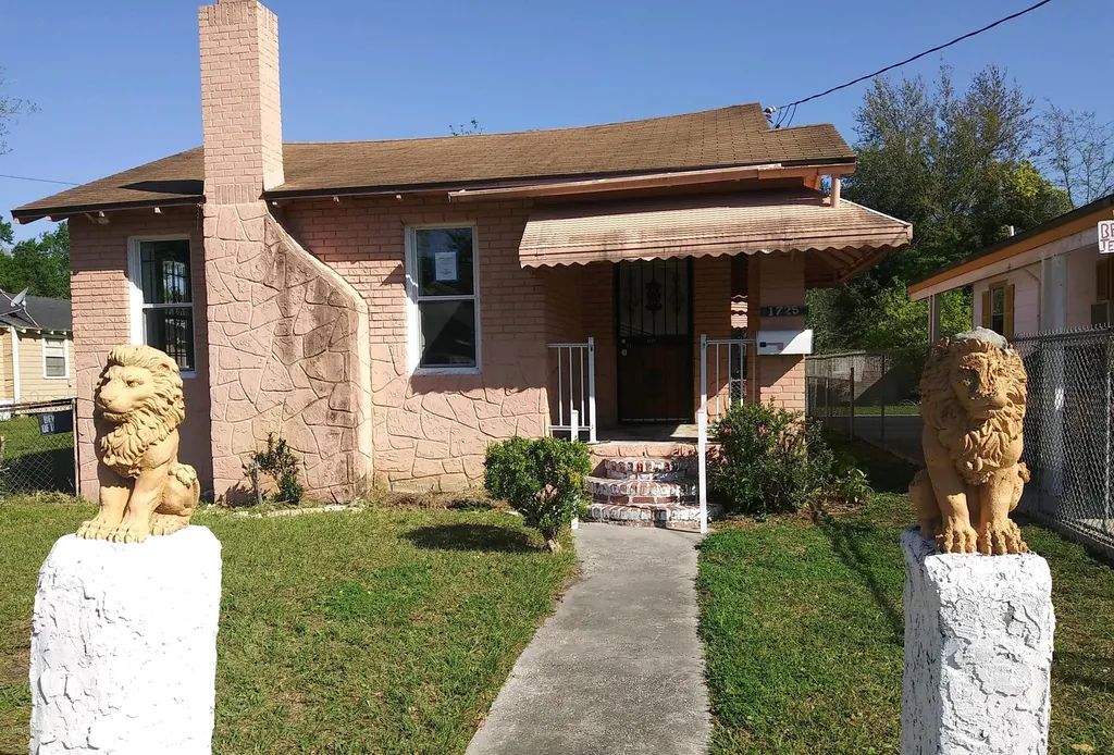 1725 W 10th Street Jacksonville FL 32209