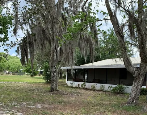 101 Canal Street Crescent City FL 32112