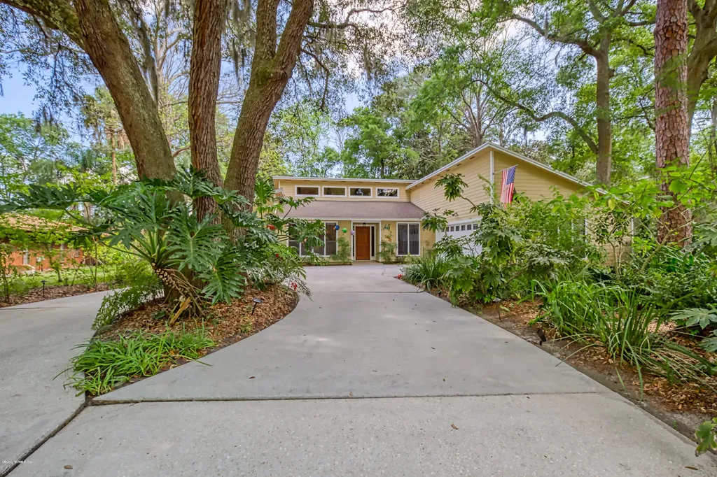 4497 Fern Creek Drive Jacksonville FL 32277
