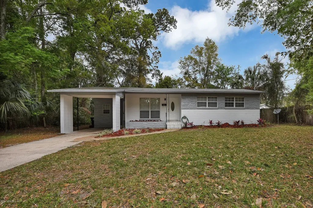 4035 Ferrarra Street Jacksonville FL 32217