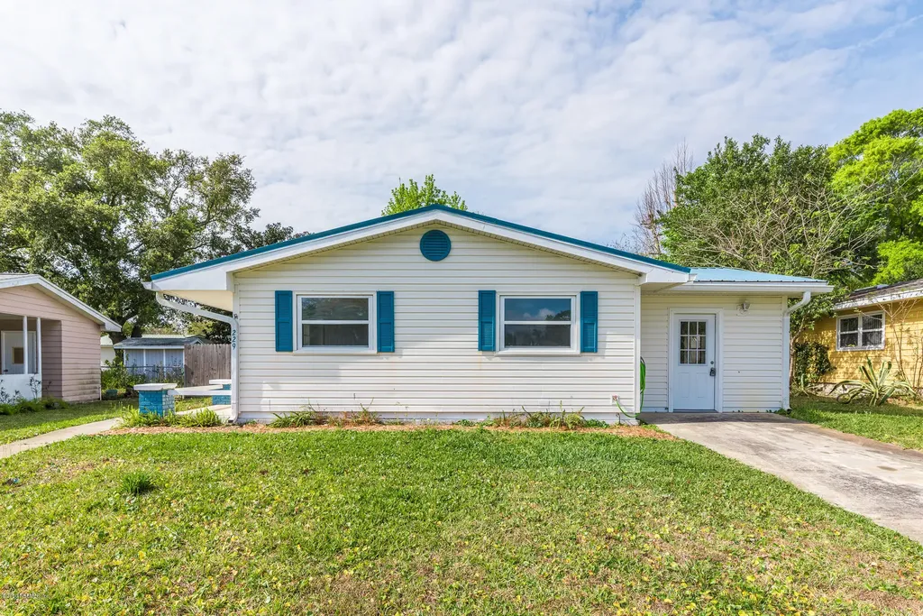 229 Deltona Boulevard St. Augustine FL 32086