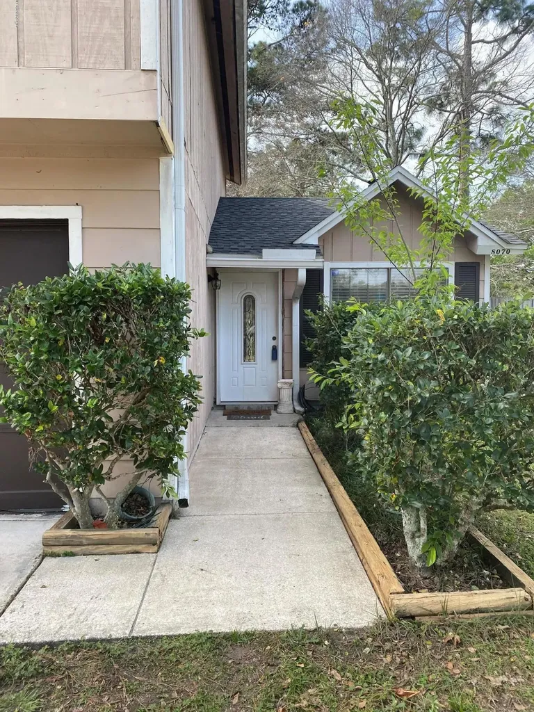 8070 Sierra Court Jacksonville FL 32244
