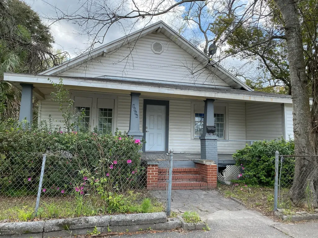 2056 Moncrief Road Jacksonville FL 32209