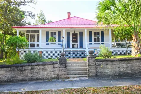 1303 River Street Palatka FL 32177