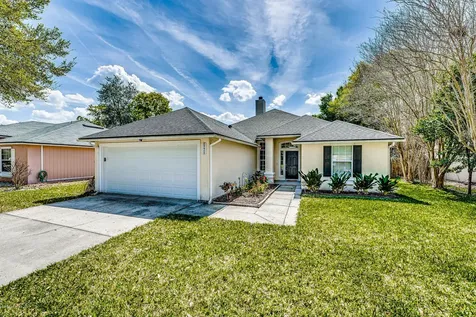 8226 International Village Drive Jacksonville FL 32277