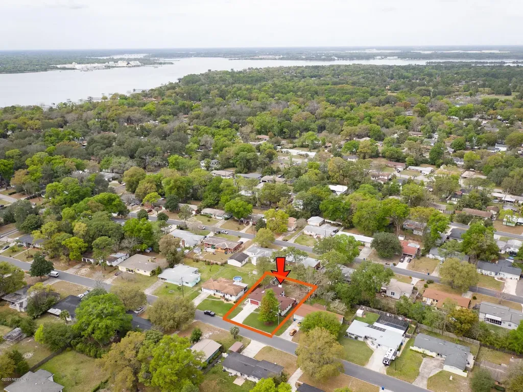 5555 Bradshaw Street Jacksonville FL 32277