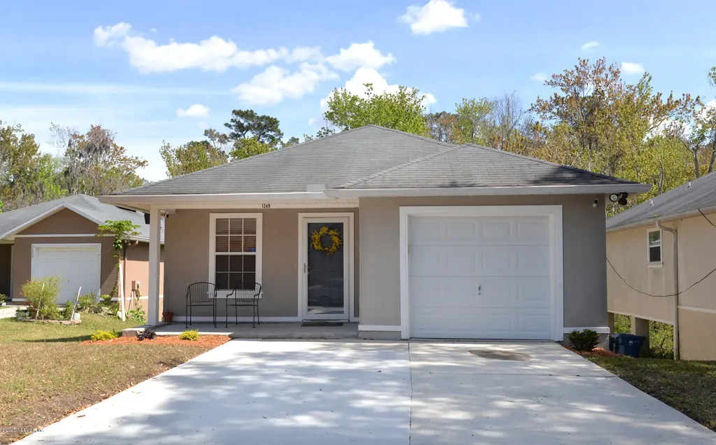 1249 Homard Place Jacksonville FL 32225