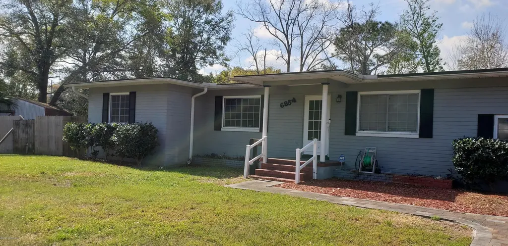 6854 Barkwood Drive Jacksonville FL 32277