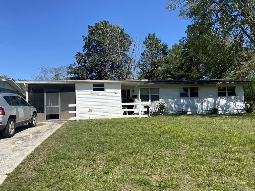 6813 Mother Goose Road Jacksonville FL 32210