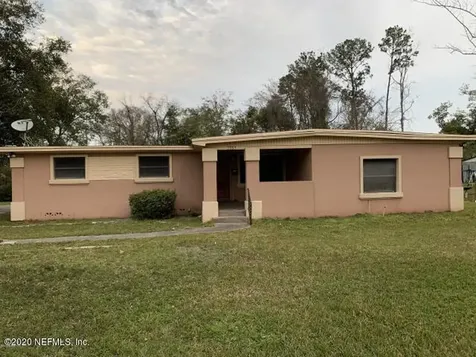 7757 Lake Park Drive Jacksonville FL 32208