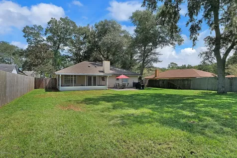 1592 Country Charm Lane W Jacksonville FL 32225
